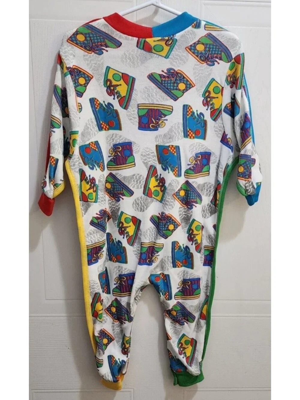 VTG‎ Confetti Knits Colorful Shoe AOP One Piece Snap Outfit Size 24 Months